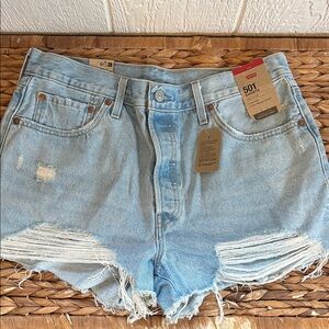 NWT Levi Strauss 501 High Rise Distressed Light Wash Shorts